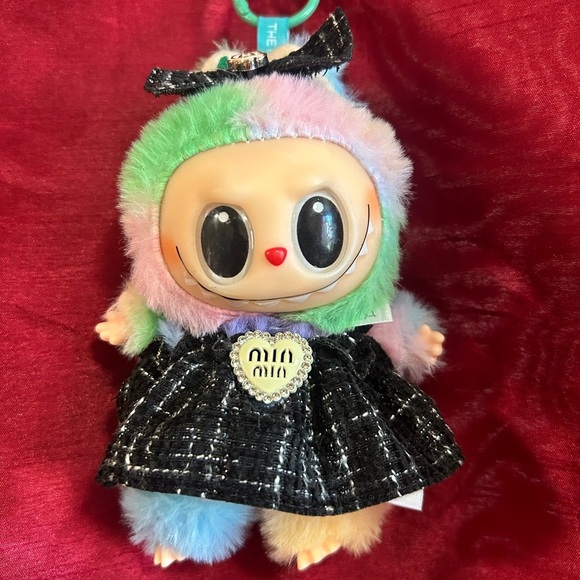 La@fufu Doll! Pop mart! Big Energy! With Outfit! - Picture 1 of 6